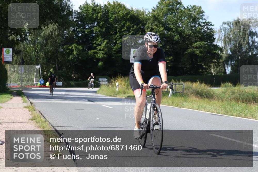 25.08.2024 - Elbe Triathlon Hamburg Fuchs,  Jonas http://msf.ph/oto/6871460 25.08.2024 11:13:19 Radfahren 1545, 1585 meine-sportfotos.de