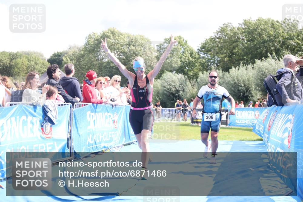 25.08.2024 - Elbe Triathlon Hamburg H.Heesch http://msf.ph/oto/6871466 25.08.2024 11:59:05 Ziel 306, 1572 meine-sportfotos.de