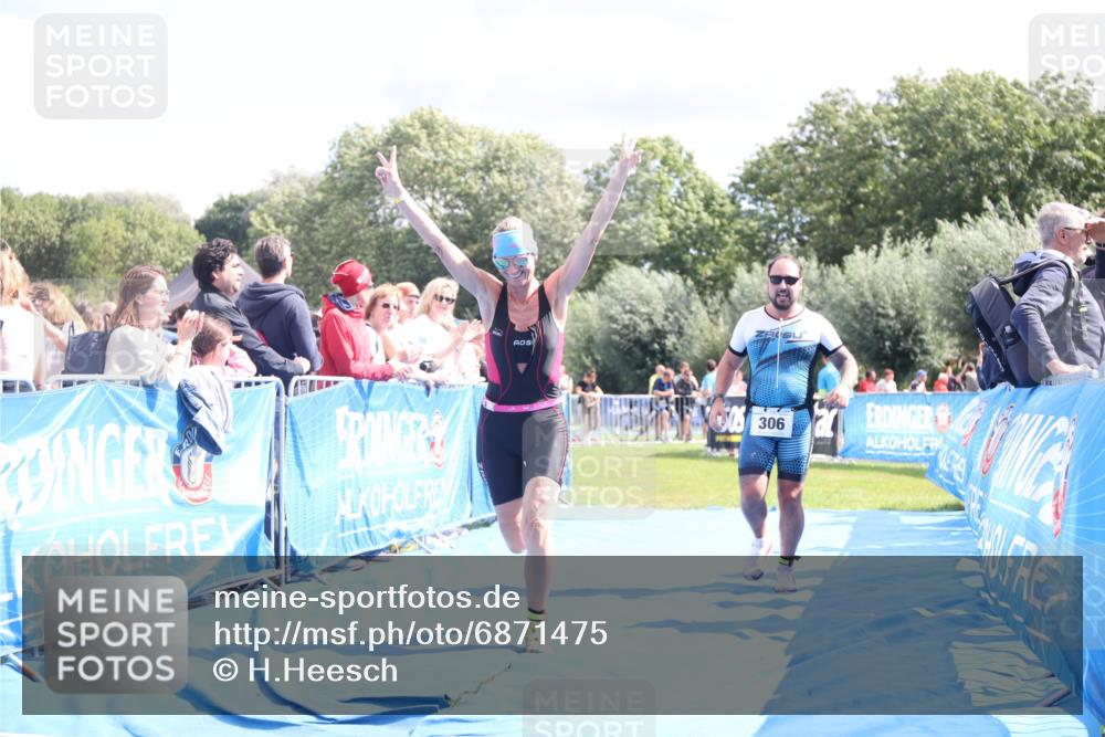 25.08.2024 - Elbe Triathlon Hamburg H.Heesch http://msf.ph/oto/6871475 25.08.2024 11:59:05 Ziel 306, 1572 meine-sportfotos.de