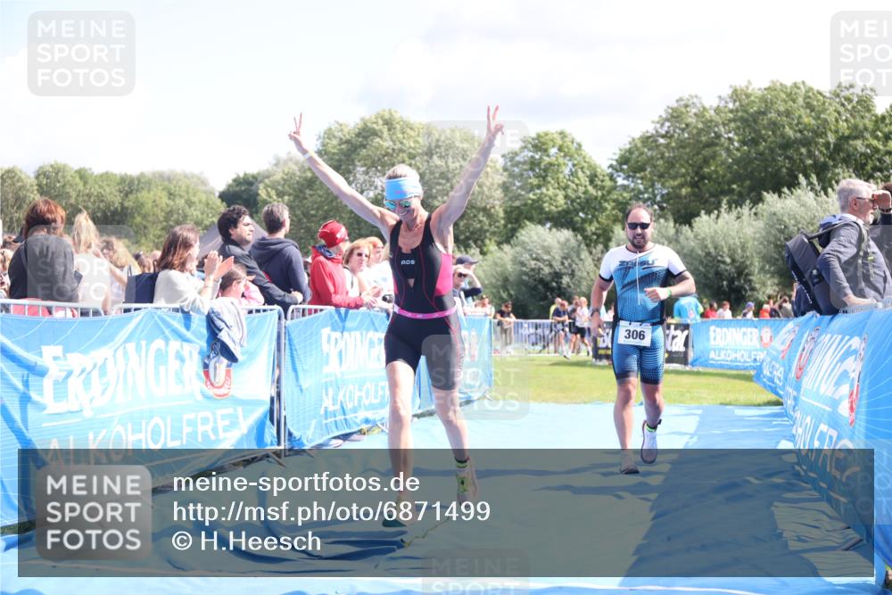 25.08.2024 - Elbe Triathlon Hamburg H.Heesch http://msf.ph/oto/6871499 25.08.2024 11:59:06 Ziel 306, 478, 1572 meine-sportfotos.de
