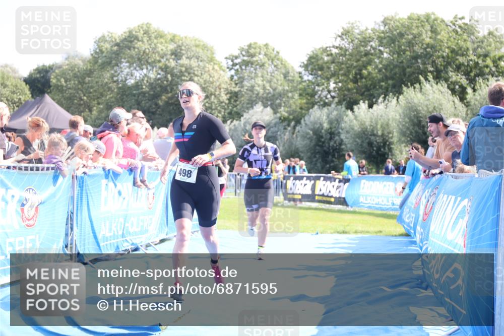 25.08.2024 - Elbe Triathlon Hamburg H.Heesch http://msf.ph/oto/6871595 25.08.2024 11:36:45 Ziel 423, 479, 498 meine-sportfotos.de