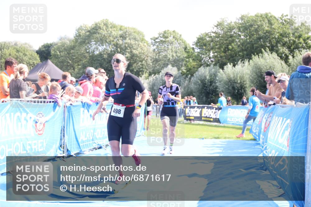 25.08.2024 - Elbe Triathlon Hamburg H.Heesch http://msf.ph/oto/6871617 25.08.2024 11:36:45 Ziel 423, 479, 498 meine-sportfotos.de