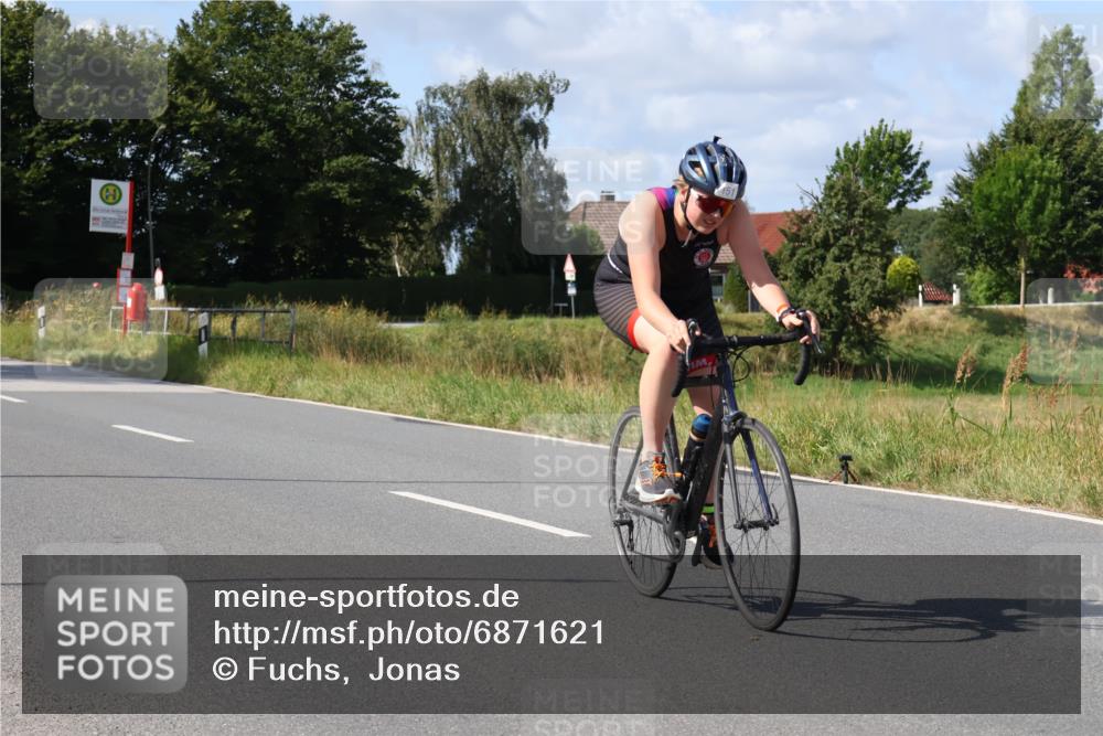 25.08.2024 - Elbe Triathlon Hamburg Fuchs,  Jonas http://msf.ph/oto/6871621 25.08.2024 11:13:47 Radfahren 151 meine-sportfotos.de