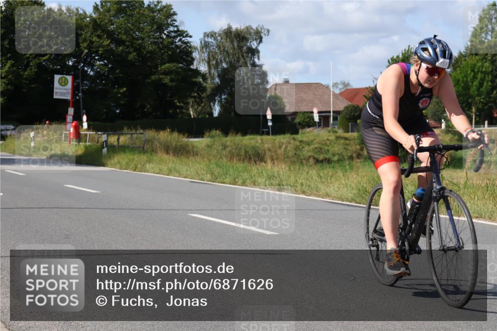 25.08.2024 - Elbe Triathlon Hamburg Fuchs,  Jonas http://msf.ph/oto/6871626 25.08.2024 11:13:48 Radfahren 151 meine-sportfotos.de