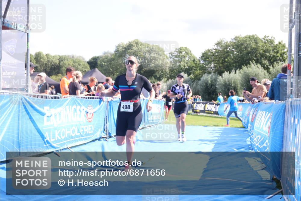 25.08.2024 - Elbe Triathlon Hamburg H.Heesch http://msf.ph/oto/6871656 25.08.2024 11:36:46 Ziel 423, 479, 498 meine-sportfotos.de