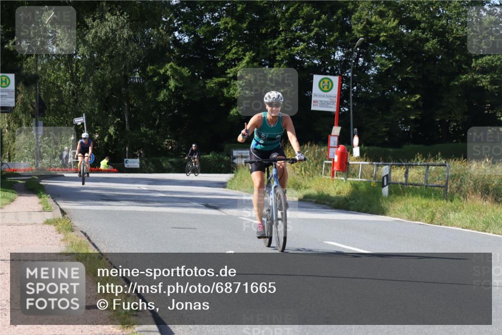 25.08.2024 - Elbe Triathlon Hamburg Fuchs,  Jonas http://msf.ph/oto/6871665 25.08.2024 11:14:15 Radfahren 1523, 1486 meine-sportfotos.de