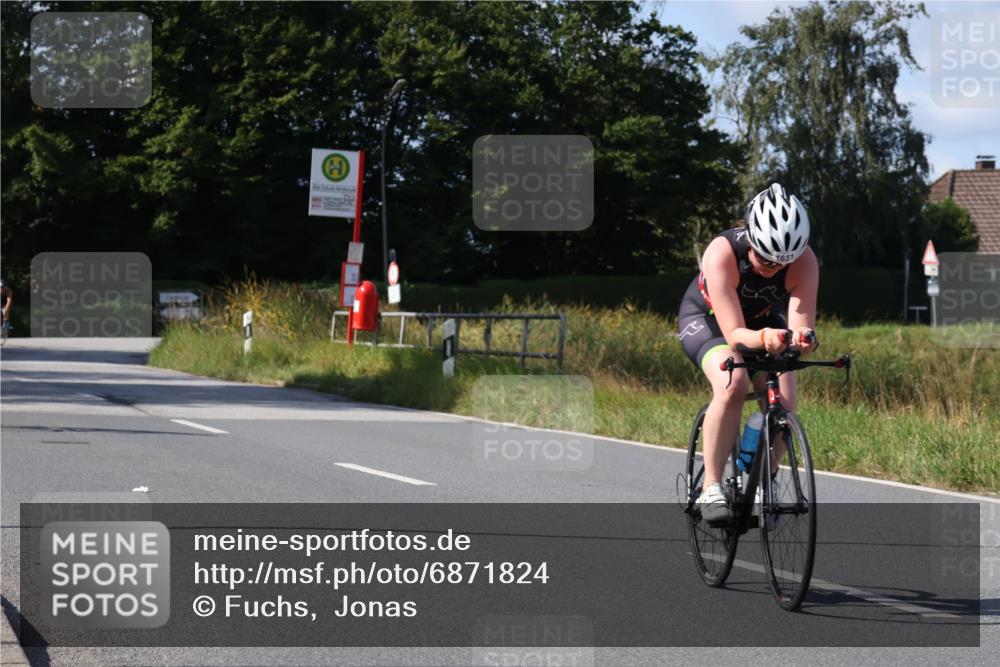 25.08.2024 - Elbe Triathlon Hamburg Fuchs,  Jonas http://msf.ph/oto/6871824 25.08.2024 11:14:39 Radfahren 1478, 1631, 1524, 1643 meine-sportfotos.de