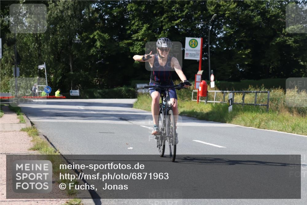 25.08.2024 - Elbe Triathlon Hamburg Fuchs,  Jonas http://msf.ph/oto/6871963 25.08.2024 11:14:58 Radfahren 1706, 1491 meine-sportfotos.de