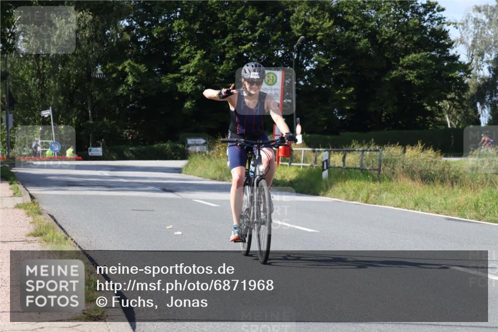 25.08.2024 - Elbe Triathlon Hamburg Fuchs,  Jonas http://msf.ph/oto/6871968 25.08.2024 11:14:59 Radfahren 1706, 1491 meine-sportfotos.de