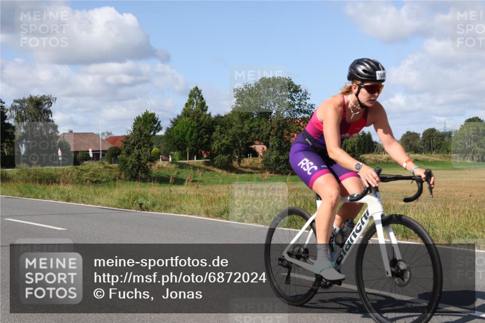 25.08.2024 - Elbe Triathlon Hamburg Fuchs,  Jonas http://msf.ph/oto/6872024 25.08.2024 11:15:10 Radfahren 1630, 1567 meine-sportfotos.de