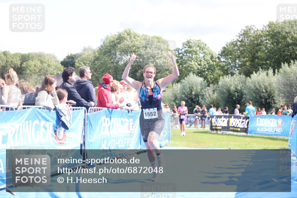 25.08.2024 - Elbe Triathlon Hamburg H.Heesch http://msf.ph/oto/6872048 25.08.2024 11:59:15 Ziel 478, 1472, 1552 meine-sportfotos.de