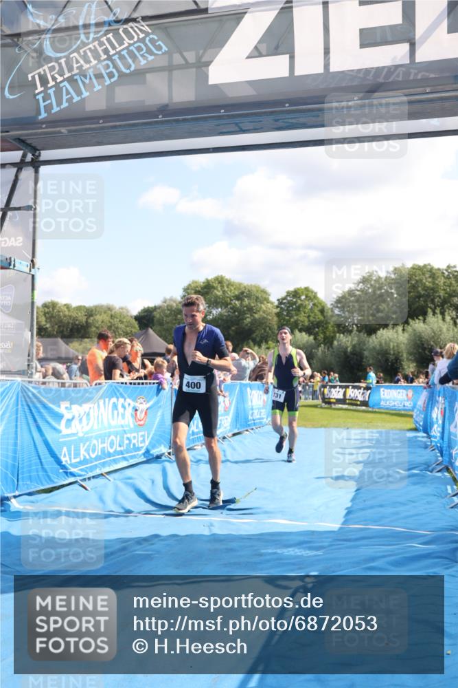 25.08.2024 - Elbe Triathlon Hamburg H.Heesch http://msf.ph/oto/6872053 25.08.2024 11:37:10 Ziel 400, 679, 731 meine-sportfotos.de