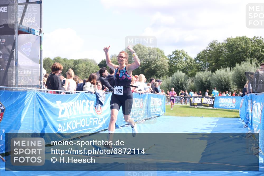 25.08.2024 - Elbe Triathlon Hamburg H.Heesch http://msf.ph/oto/6872114 25.08.2024 11:59:16 Ziel 478, 1472, 1552 meine-sportfotos.de