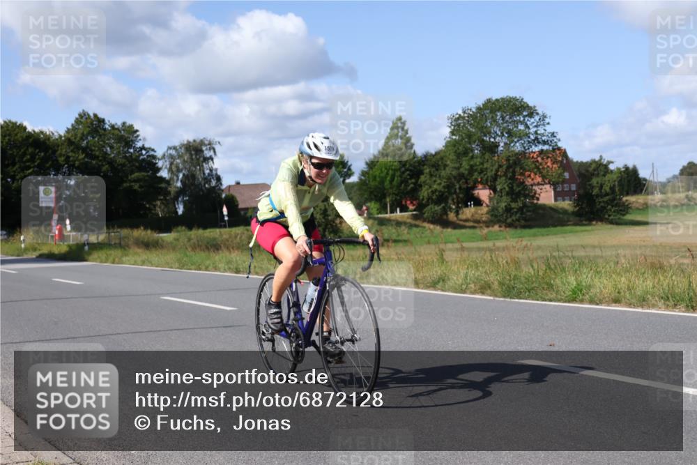 25.08.2024 - Elbe Triathlon Hamburg Fuchs,  Jonas http://msf.ph/oto/6872128 25.08.2024 11:15:35 Radfahren 1509, 1513 meine-sportfotos.de