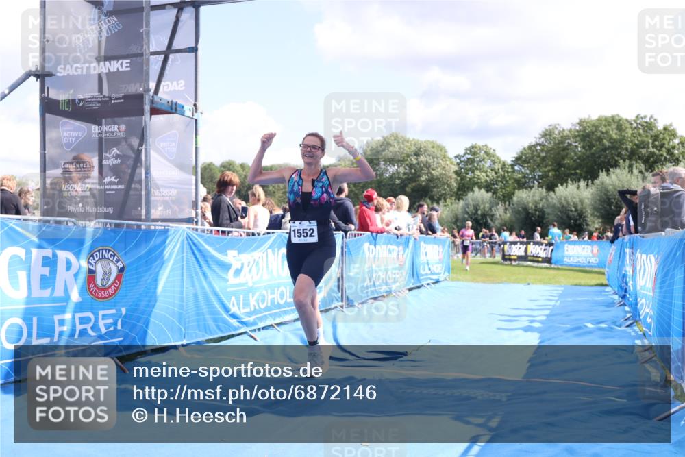 25.08.2024 - Elbe Triathlon Hamburg H.Heesch http://msf.ph/oto/6872146 25.08.2024 11:59:16 Ziel 478, 1472, 1552 meine-sportfotos.de
