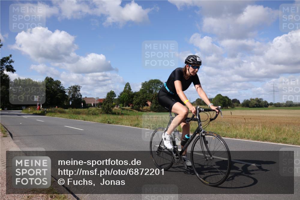 25.08.2024 - Elbe Triathlon Hamburg Fuchs,  Jonas http://msf.ph/oto/6872201 25.08.2024 11:15:41 Radfahren 1509, 1513 meine-sportfotos.de
