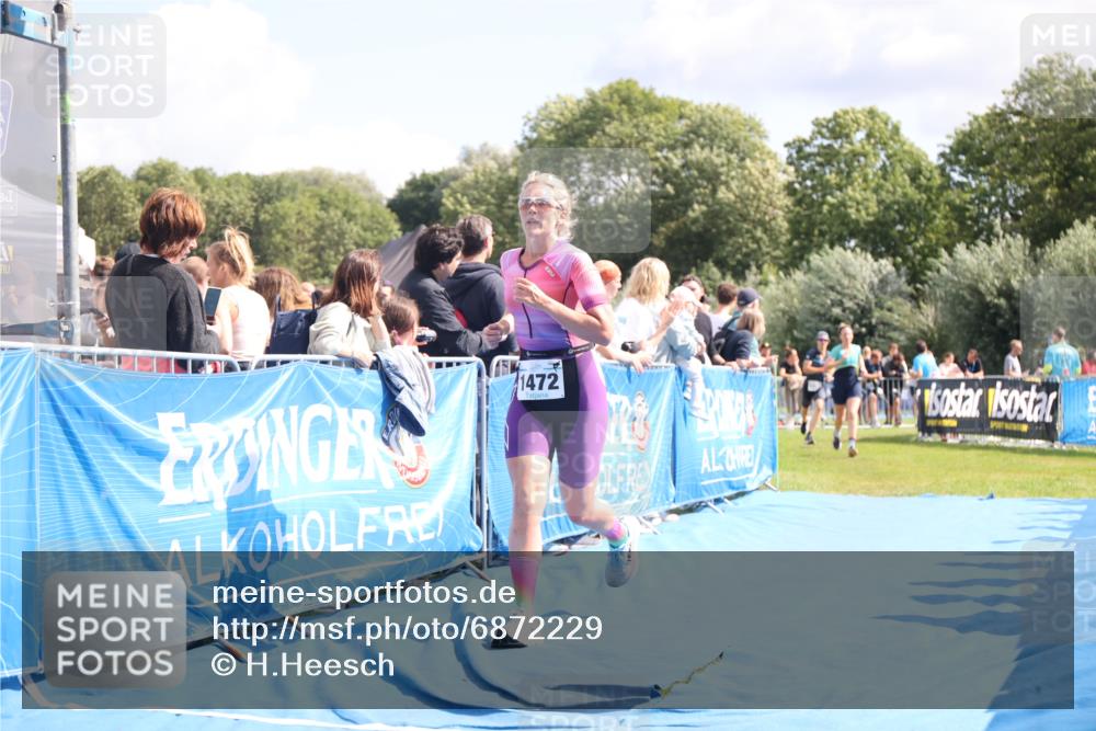 25.08.2024 - Elbe Triathlon Hamburg H.Heesch http://msf.ph/oto/6872229 25.08.2024 11:59:22 Ziel 1472, 1479, 1552, 1717 meine-sportfotos.de