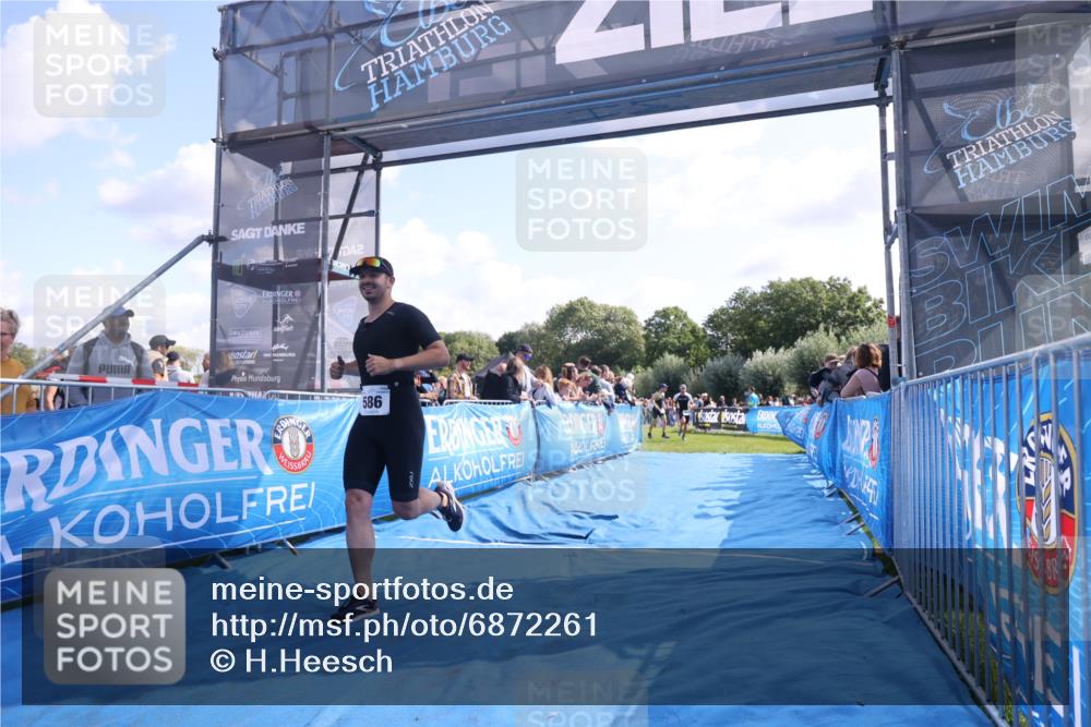 25.08.2024 - Elbe Triathlon Hamburg H.Heesch http://msf.ph/oto/6872261 25.08.2024 11:09:53 Ziel 573, 578, 586, 638 meine-sportfotos.de