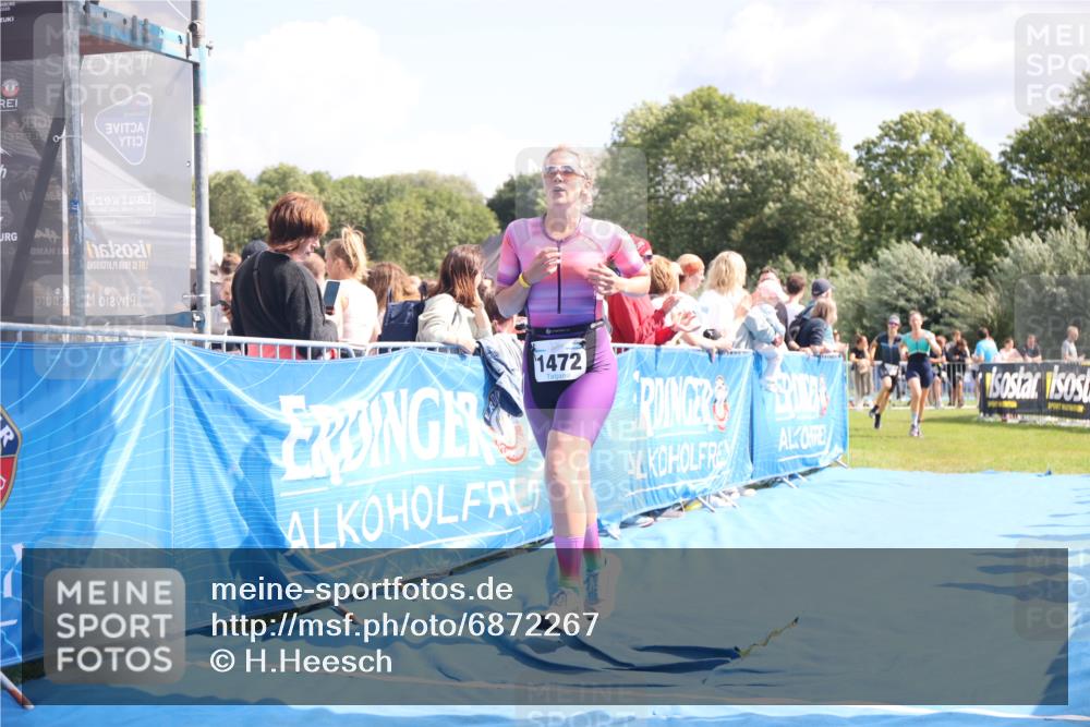 25.08.2024 - Elbe Triathlon Hamburg H.Heesch http://msf.ph/oto/6872267 25.08.2024 11:59:22 Ziel 1472, 1479, 1552, 1717 meine-sportfotos.de