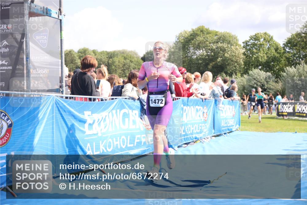 25.08.2024 - Elbe Triathlon Hamburg H.Heesch http://msf.ph/oto/6872274 25.08.2024 11:59:22 Ziel 1472, 1479, 1552, 1717 meine-sportfotos.de