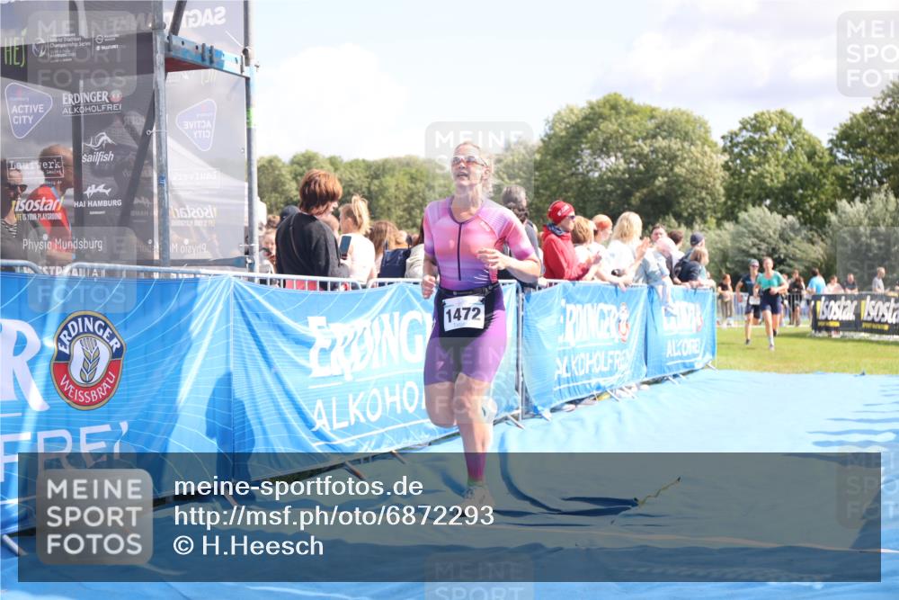 25.08.2024 - Elbe Triathlon Hamburg H.Heesch http://msf.ph/oto/6872293 25.08.2024 11:59:22 Ziel 1472, 1479, 1552, 1717 meine-sportfotos.de