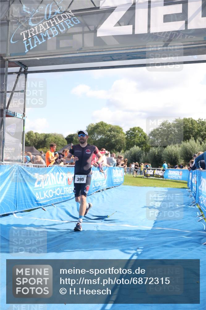 25.08.2024 - Elbe Triathlon Hamburg H.Heesch http://msf.ph/oto/6872315 25.08.2024 11:37:23 Ziel 395 meine-sportfotos.de