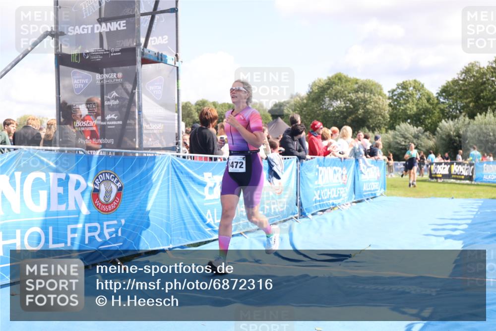 25.08.2024 - Elbe Triathlon Hamburg H.Heesch http://msf.ph/oto/6872316 25.08.2024 11:59:22 Ziel 1472, 1479, 1552, 1717 meine-sportfotos.de