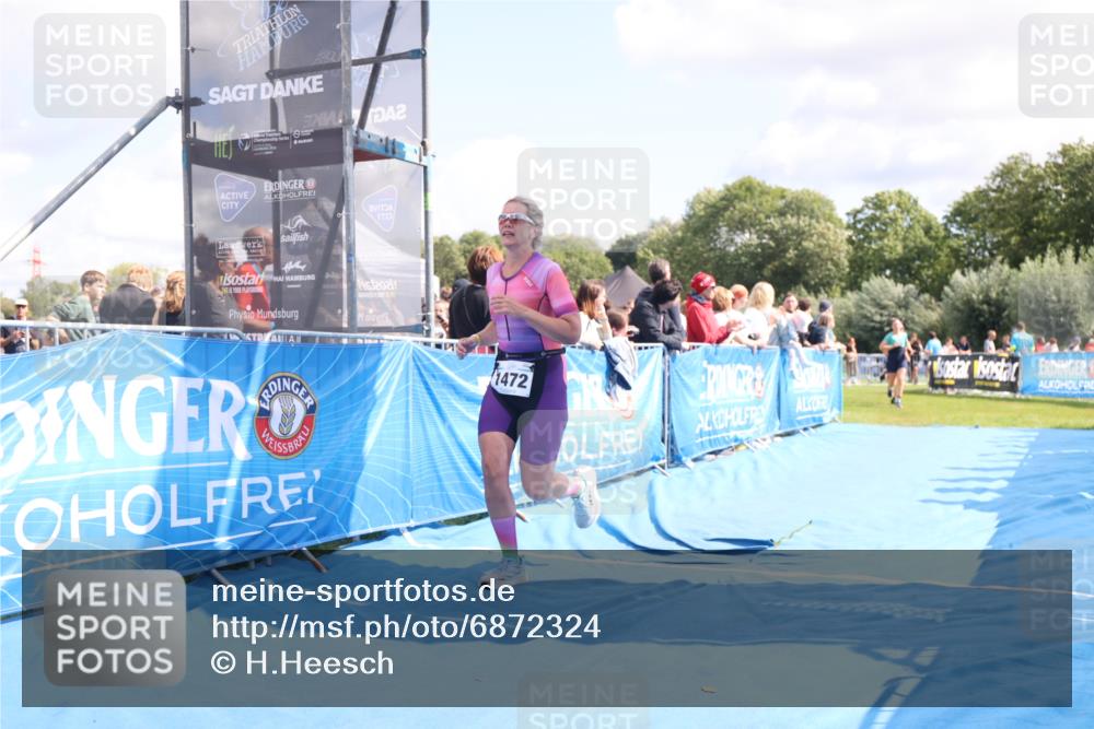 25.08.2024 - Elbe Triathlon Hamburg H.Heesch http://msf.ph/oto/6872324 25.08.2024 11:59:22 Ziel 1472, 1479, 1552, 1717 meine-sportfotos.de