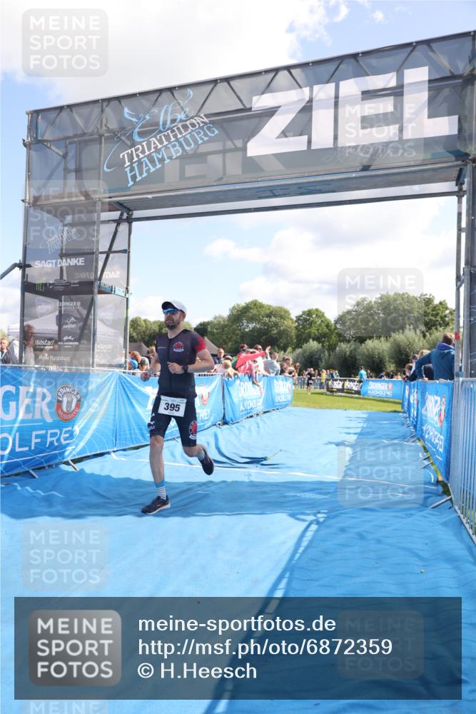 25.08.2024 - Elbe Triathlon Hamburg H.Heesch http://msf.ph/oto/6872359 25.08.2024 11:37:24 Ziel 395, 1417 meine-sportfotos.de