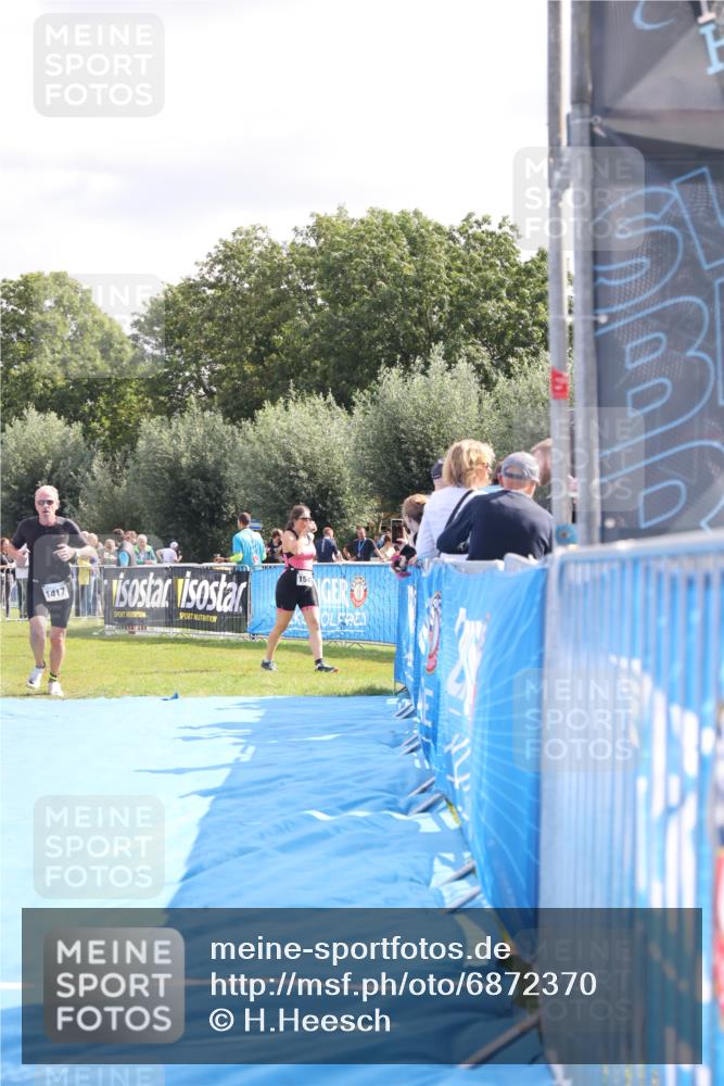 25.08.2024 - Elbe Triathlon Hamburg H.Heesch http://msf.ph/oto/6872370 25.08.2024 11:37:28 Ziel 395, 1417 meine-sportfotos.de