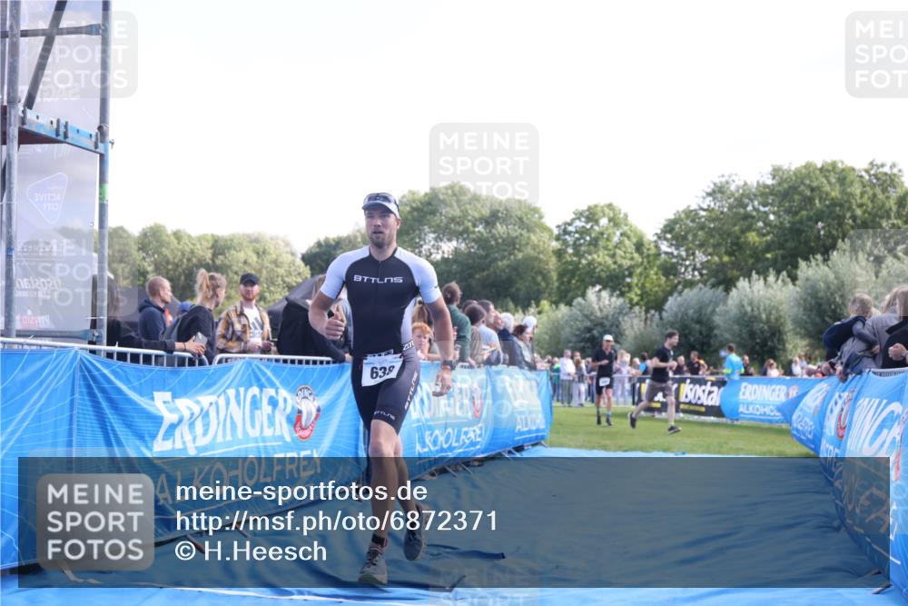 25.08.2024 - Elbe Triathlon Hamburg H.Heesch http://msf.ph/oto/6872371 25.08.2024 11:09:57 Ziel 338, 426, 573, 578, 586, 638 meine-sportfotos.de