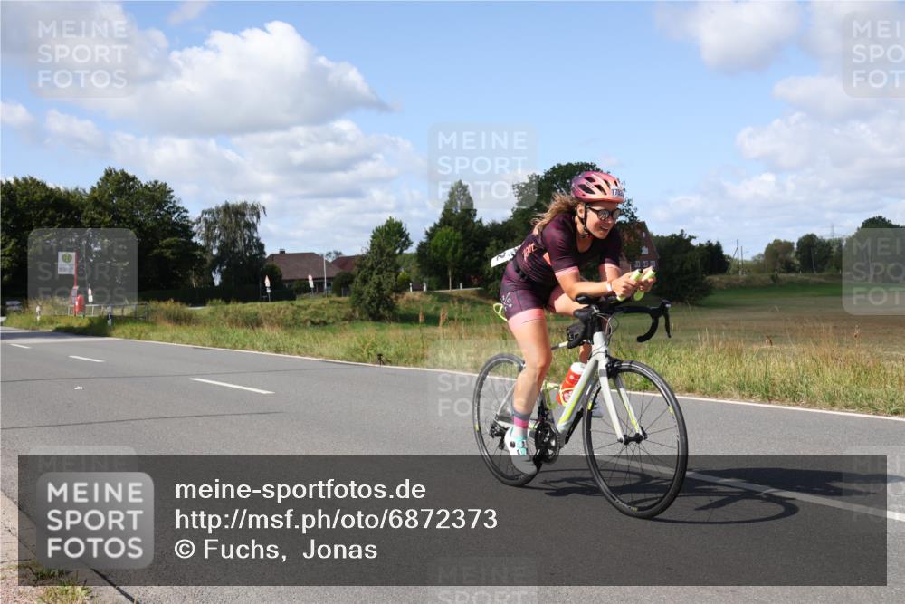 25.08.2024 - Elbe Triathlon Hamburg Fuchs,  Jonas http://msf.ph/oto/6872373 25.08.2024 11:16:47 Radfahren 1527, 1538, 1702 meine-sportfotos.de