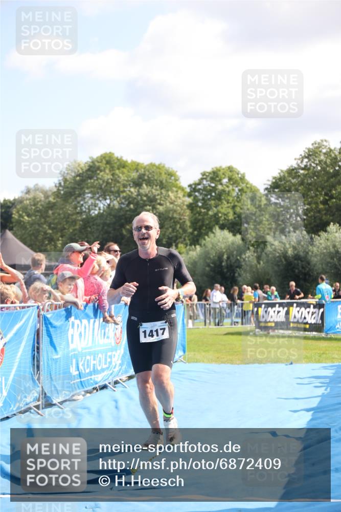 25.08.2024 - Elbe Triathlon Hamburg H.Heesch http://msf.ph/oto/6872409 25.08.2024 11:37:31 Ziel 395, 1417 meine-sportfotos.de