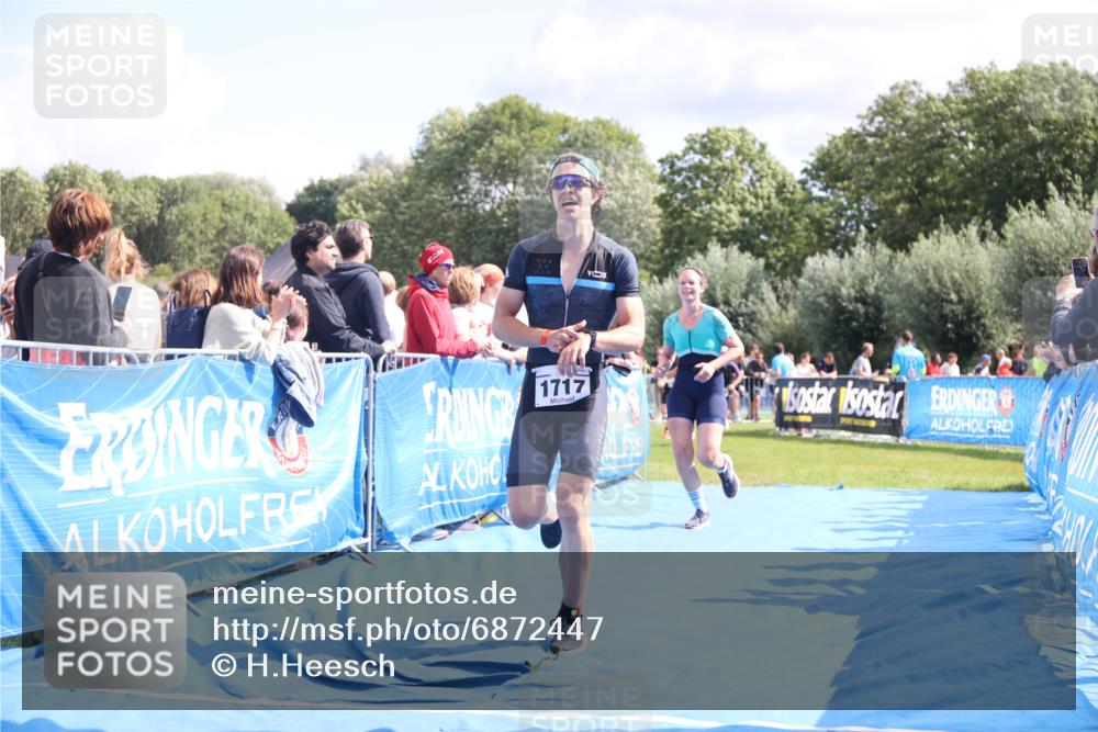 25.08.2024 - Elbe Triathlon Hamburg H.Heesch http://msf.ph/oto/6872447 25.08.2024 11:59:26 Ziel 494, 634, 1472, 1479, 1690, 1717 meine-sportfotos.de