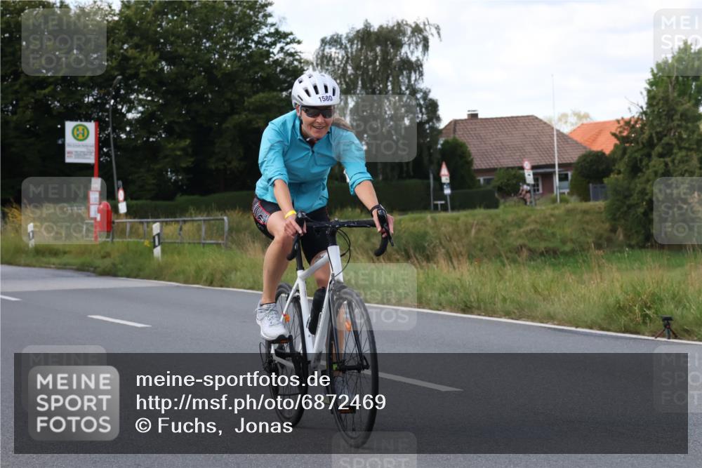 25.08.2024 - Elbe Triathlon Hamburg Fuchs,  Jonas http://msf.ph/oto/6872469 25.08.2024 11:17:10 Radfahren 1658, 1580, 1503 meine-sportfotos.de