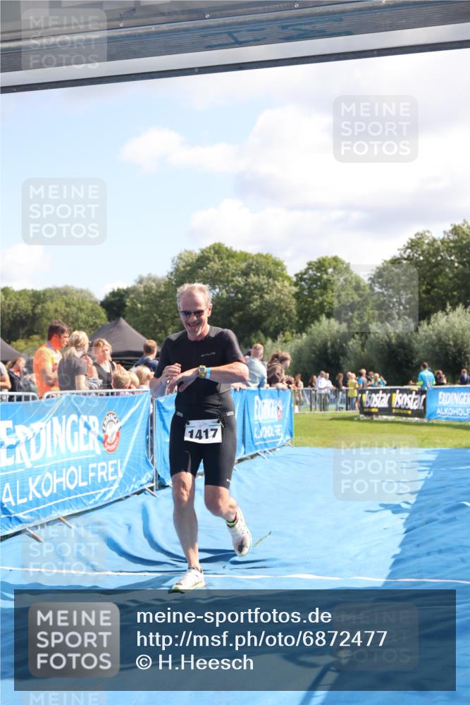 25.08.2024 - Elbe Triathlon Hamburg H.Heesch http://msf.ph/oto/6872477 25.08.2024 11:37:31 Ziel 395, 1417 meine-sportfotos.de