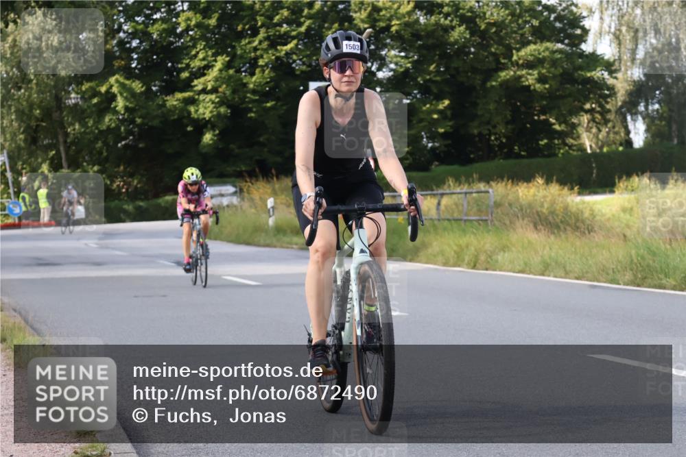 25.08.2024 - Elbe Triathlon Hamburg Fuchs,  Jonas http://msf.ph/oto/6872490 25.08.2024 11:17:16 Radfahren 1580, 1503, 1692 meine-sportfotos.de