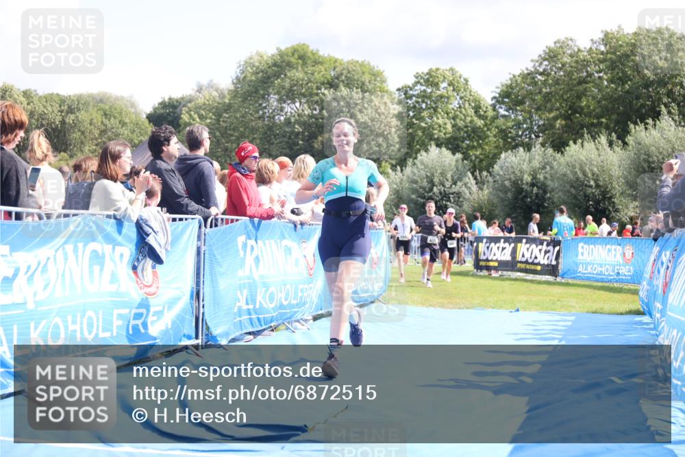 25.08.2024 - Elbe Triathlon Hamburg H.Heesch http://msf.ph/oto/6872515 25.08.2024 11:59:27 Ziel 494, 634, 1472, 1479, 1690, 1717 meine-sportfotos.de