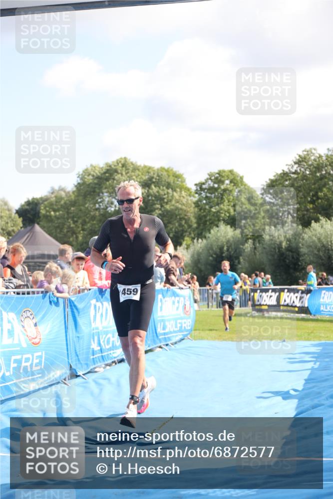 25.08.2024 - Elbe Triathlon Hamburg H.Heesch http://msf.ph/oto/6872577 25.08.2024 11:37:40 Ziel 735, 1459 meine-sportfotos.de