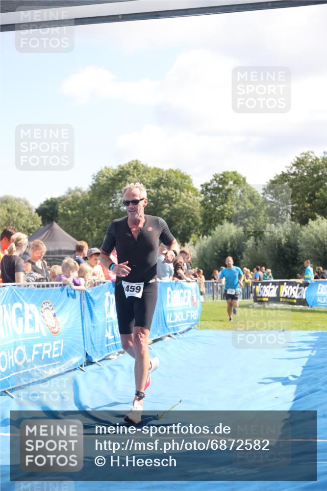25.08.2024 - Elbe Triathlon Hamburg H.Heesch http://msf.ph/oto/6872582 25.08.2024 11:37:40 Ziel 735, 1459 meine-sportfotos.de