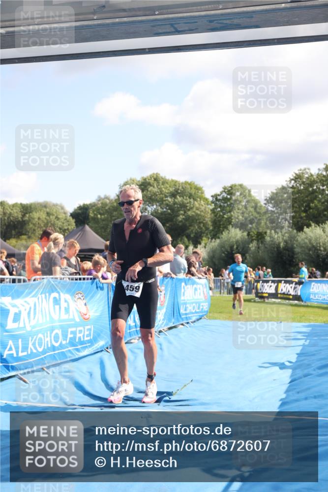 25.08.2024 - Elbe Triathlon Hamburg H.Heesch http://msf.ph/oto/6872607 25.08.2024 11:37:40 Ziel 735, 1459 meine-sportfotos.de
