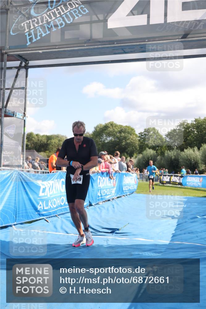 25.08.2024 - Elbe Triathlon Hamburg H.Heesch http://msf.ph/oto/6872661 25.08.2024 11:37:41 Ziel 735, 1459 meine-sportfotos.de