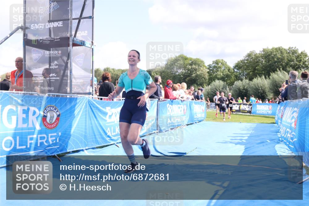 25.08.2024 - Elbe Triathlon Hamburg H.Heesch http://msf.ph/oto/6872681 25.08.2024 11:59:28 Ziel 494, 634, 1472, 1479, 1690, 1717 meine-sportfotos.de
