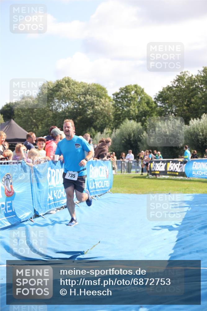 25.08.2024 - Elbe Triathlon Hamburg H.Heesch http://msf.ph/oto/6872753 25.08.2024 11:37:44 Ziel 735, 1428, 1459 meine-sportfotos.de