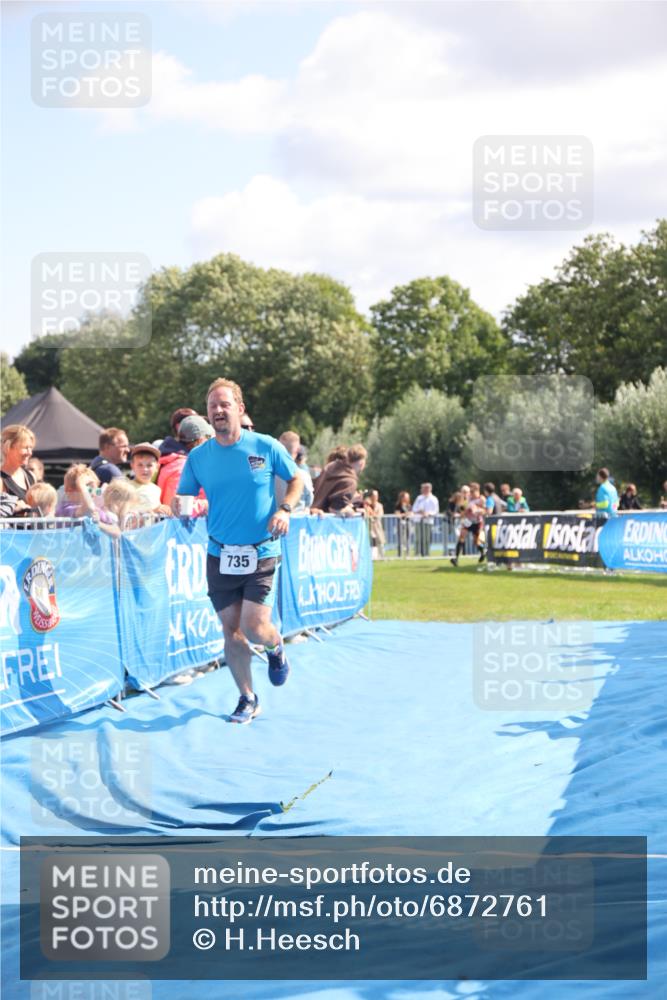 25.08.2024 - Elbe Triathlon Hamburg H.Heesch http://msf.ph/oto/6872761 25.08.2024 11:37:44 Ziel 735, 1428, 1459 meine-sportfotos.de
