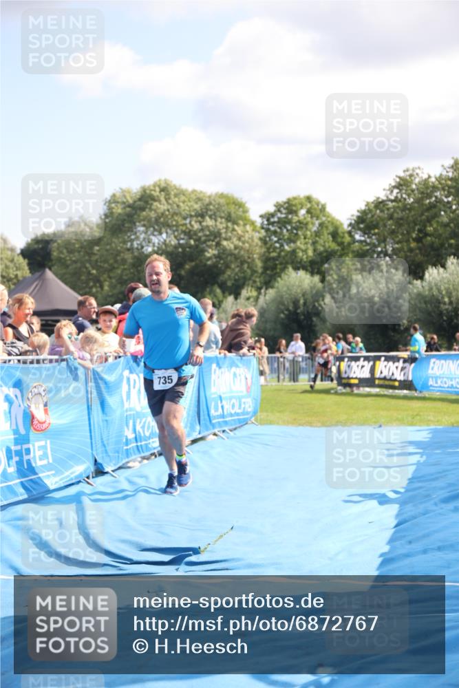 25.08.2024 - Elbe Triathlon Hamburg H.Heesch http://msf.ph/oto/6872767 25.08.2024 11:37:44 Ziel 735, 1428, 1459 meine-sportfotos.de