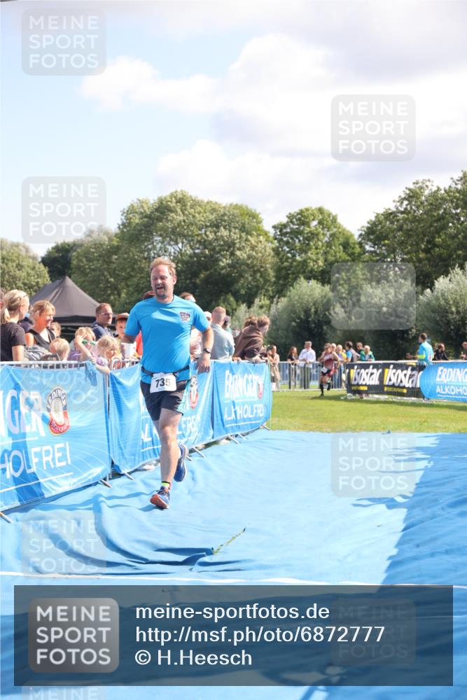 25.08.2024 - Elbe Triathlon Hamburg H.Heesch http://msf.ph/oto/6872777 25.08.2024 11:37:44 Ziel 735, 1428, 1459 meine-sportfotos.de