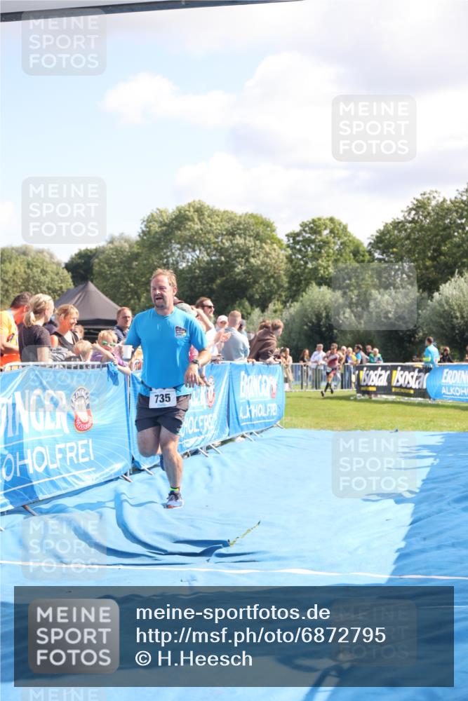 25.08.2024 - Elbe Triathlon Hamburg H.Heesch http://msf.ph/oto/6872795 25.08.2024 11:37:44 Ziel 735, 1428, 1459 meine-sportfotos.de
