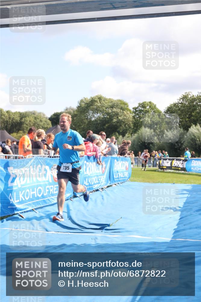 25.08.2024 - Elbe Triathlon Hamburg H.Heesch http://msf.ph/oto/6872822 25.08.2024 11:37:44 Ziel 735, 1428, 1459 meine-sportfotos.de