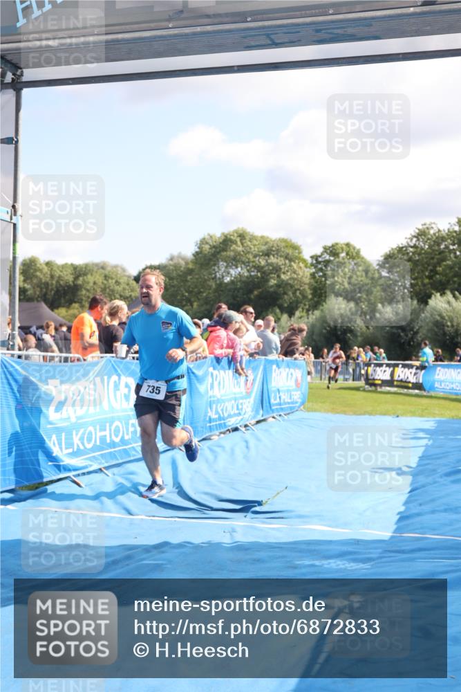 25.08.2024 - Elbe Triathlon Hamburg H.Heesch http://msf.ph/oto/6872833 25.08.2024 11:37:45 Ziel 735, 1428, 1459 meine-sportfotos.de